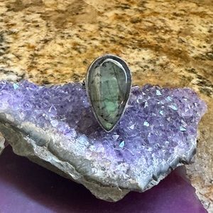 Teardrop Silver Labradorite Stone Ring